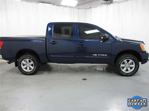 Nissan Titan 2010 photo 3