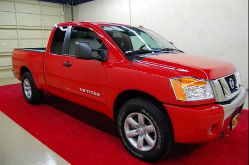 Nissan Titan 2010 photo 3