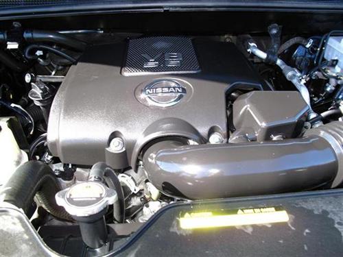 Nissan Titan 2010 photo 4