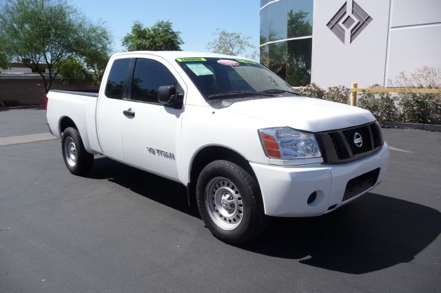 Nissan Titan 2010 photo 4