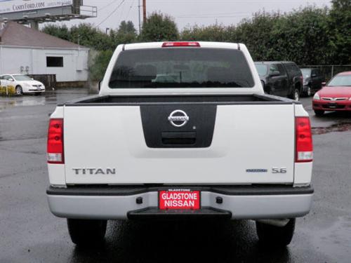 Nissan Titan 2010 photo 2