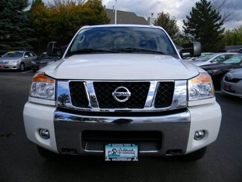 Nissan Titan 2010 photo 3