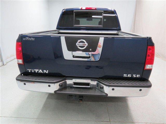 Nissan Titan GLS Touring A/T Pickup Truck