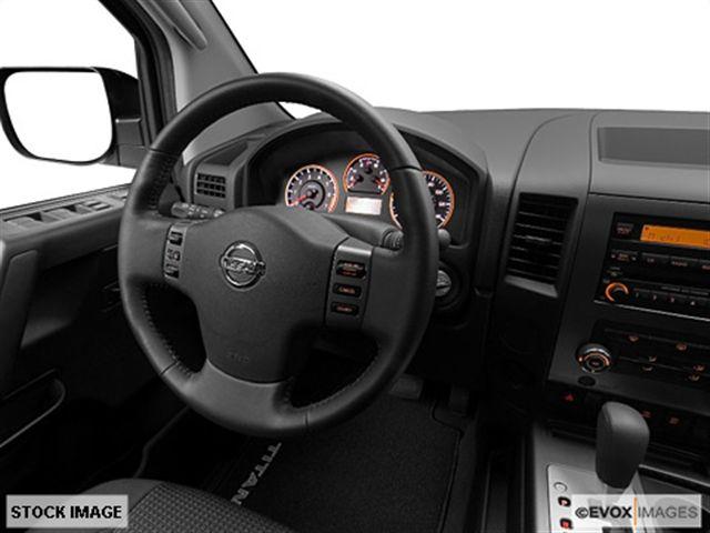 Nissan Titan 2010 photo 3