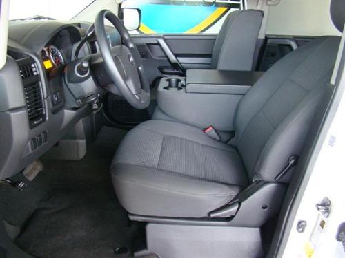 Nissan Titan 2010 photo 5