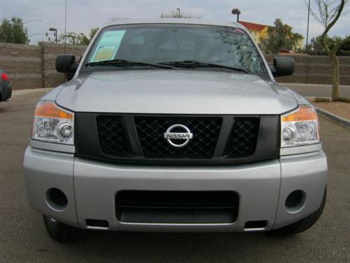 Nissan Titan 2010 photo 1