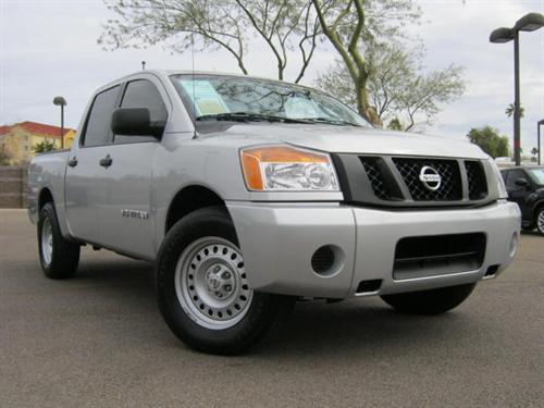 Nissan Titan 2010 photo 2