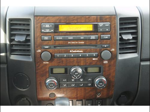 Nissan Titan 2010 photo 3