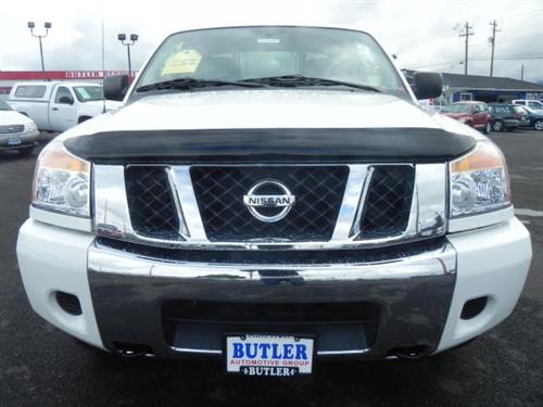 Nissan Titan 2010 photo 1