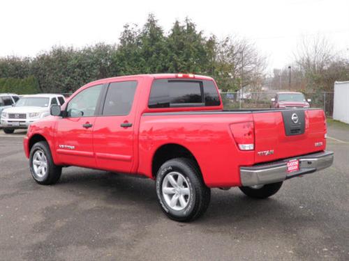 Nissan Titan 2010 photo 1