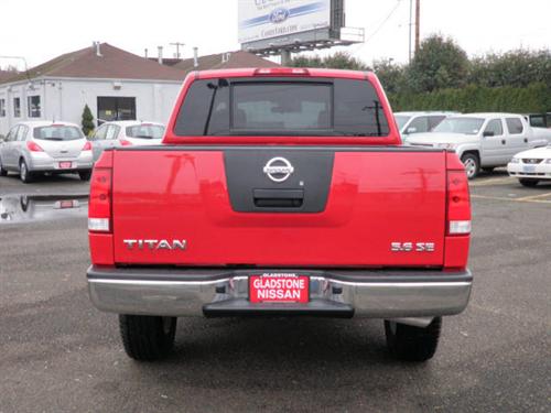 Nissan Titan 2010 photo 2