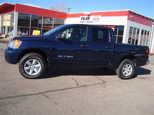 Nissan Titan 2010 photo 1