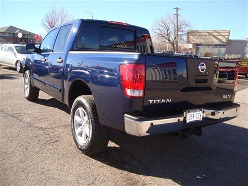 Nissan Titan 2010 photo 2