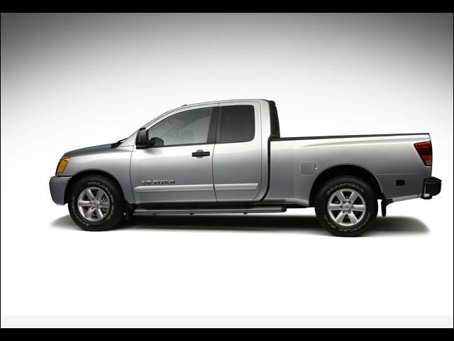 Nissan Titan 2010 photo 1