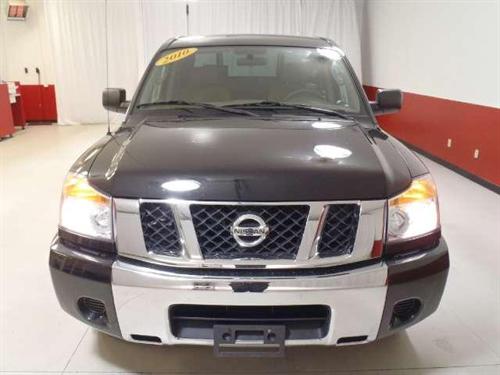 Nissan Titan 2010 photo 1