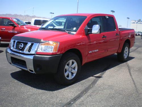 Nissan Titan 2010 photo 1