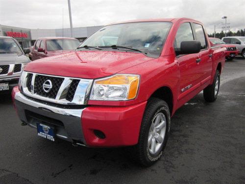 Nissan Titan SE Other