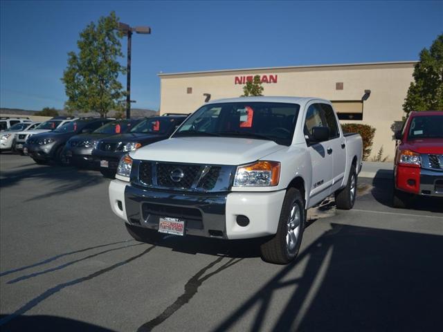 Nissan Titan 2011 photo 1