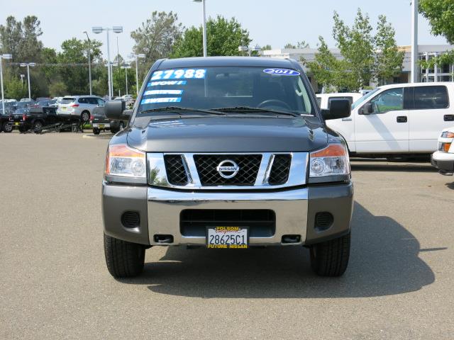 Nissan Titan 2011 photo 3