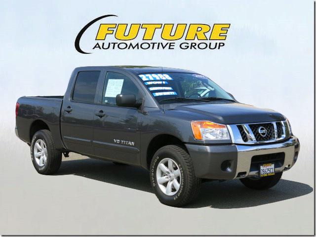 Nissan Titan 2011 photo 4