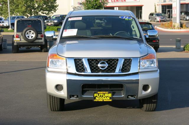 Nissan Titan 2012 photo 4