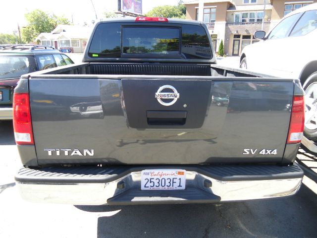 Nissan Titan 2012 photo 3