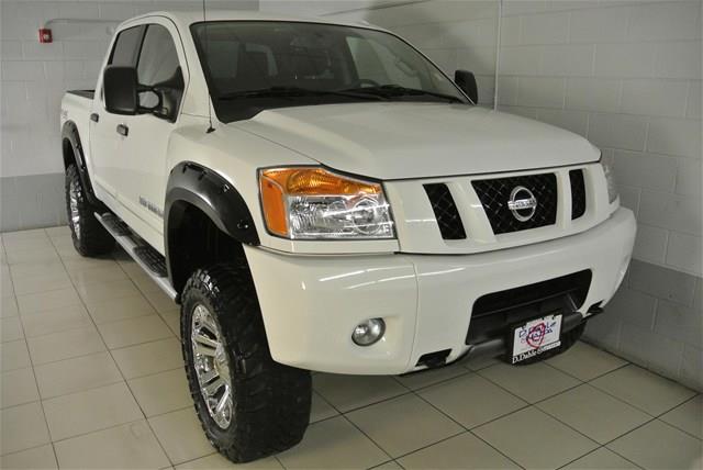 Nissan Titan 2012 photo 4