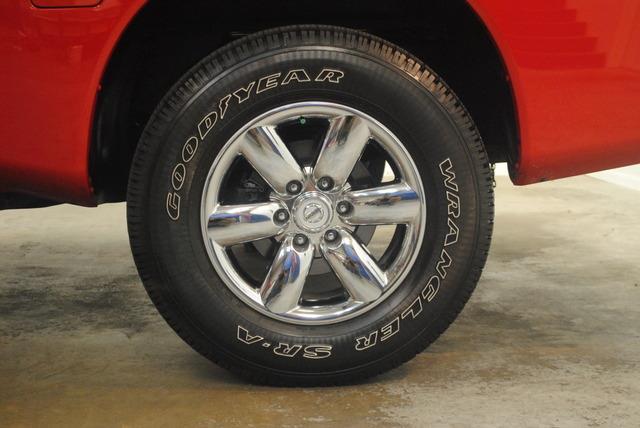 Nissan Titan 4.6L Eddie Bauer Pickup Truck