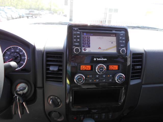 Nissan Titan 2013 photo 13