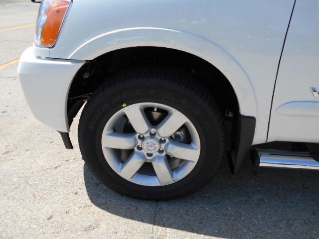Nissan Titan 2013 photo 16