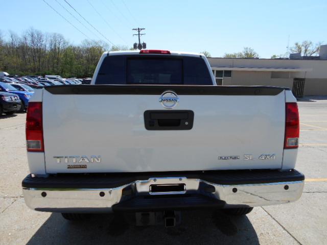 Nissan Titan 2013 photo 18