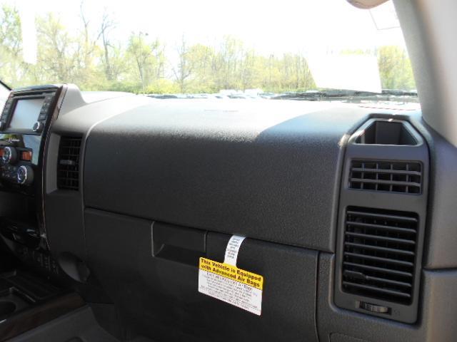 Nissan Titan 2013 photo 20