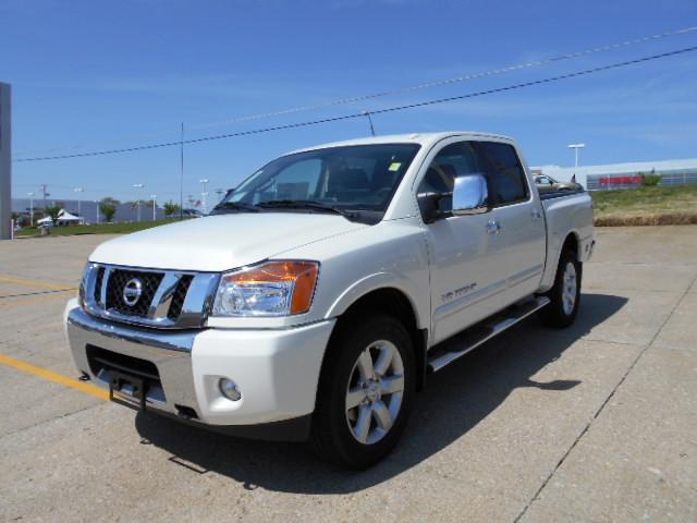 Nissan Titan 2013 photo 5