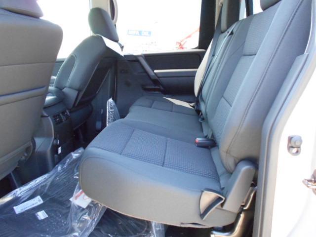 Nissan Titan 2013 photo 11