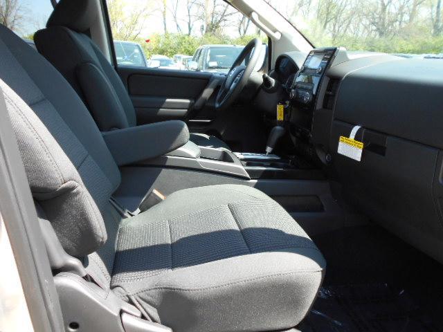 Nissan Titan 2013 photo 18