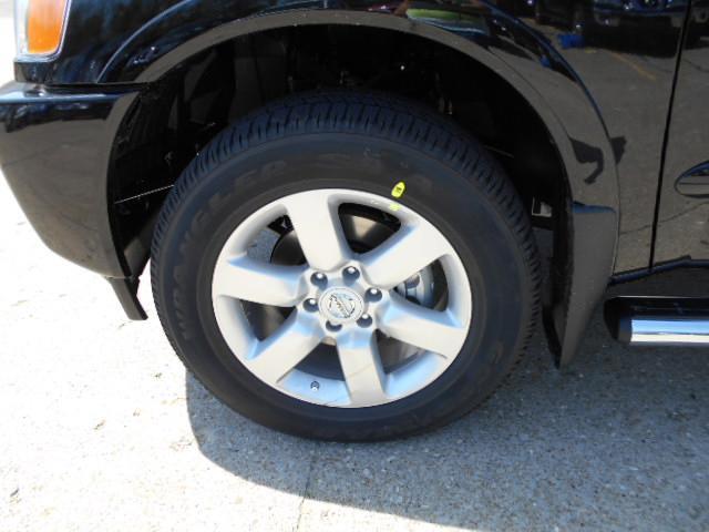 Nissan Titan 2013 photo 5