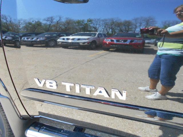 Nissan Titan 2013 photo 6