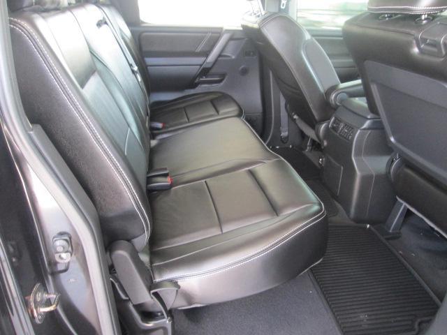 Nissan Titan 2013 photo 2