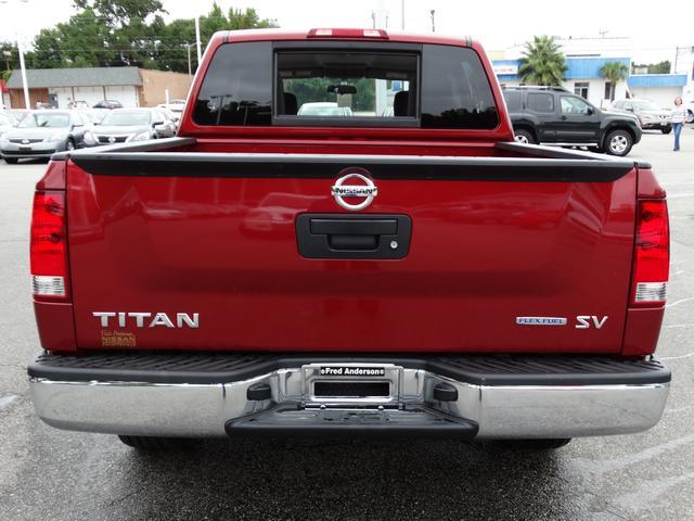 Nissan Titan 2013 photo 3