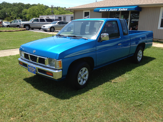 Nissan Unspecified 1997 photo 3