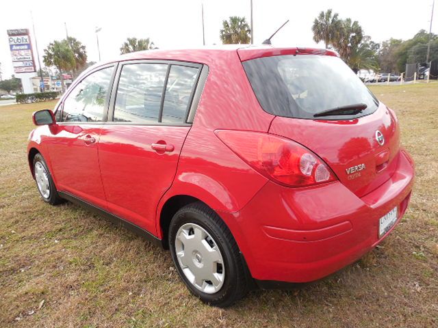 Nissan Versa 2007 photo 2