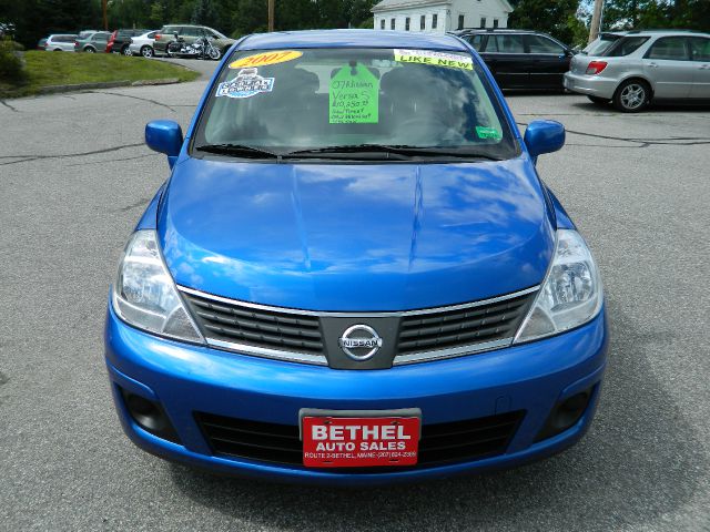 Nissan Versa 2007 photo 3