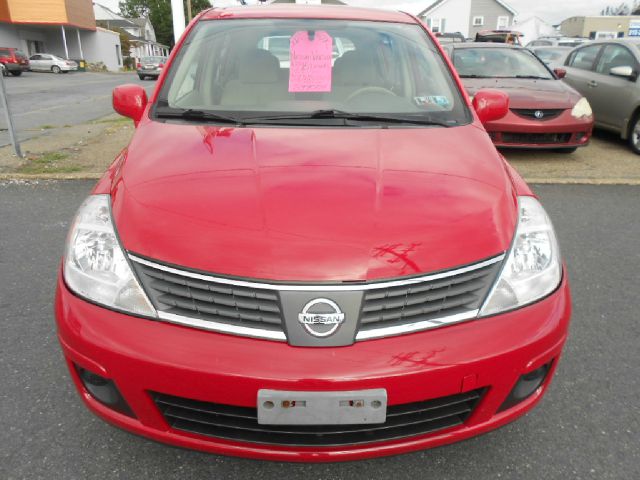 Nissan Versa 2007 photo 2