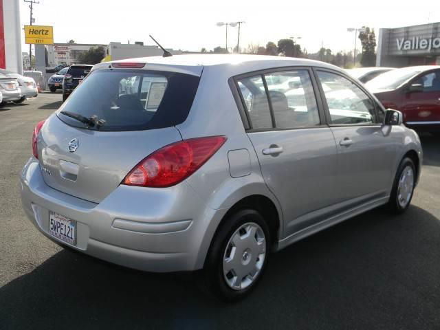 Nissan Versa 2007 photo 1