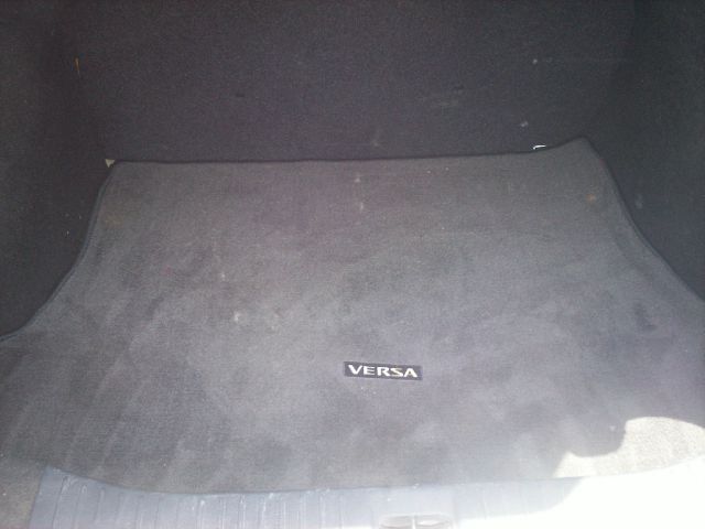 Nissan Versa 2007 photo 2