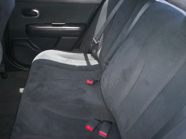 Nissan Versa 2007 photo 9