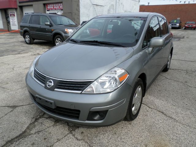 Nissan Versa 2008 photo 4