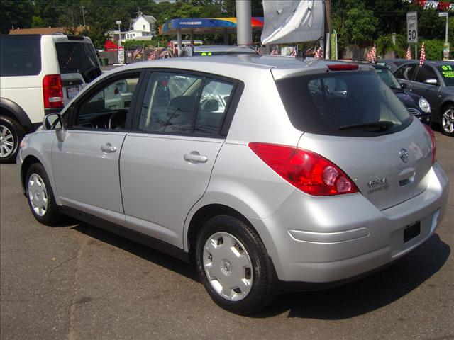 Nissan Versa 2008 photo 5