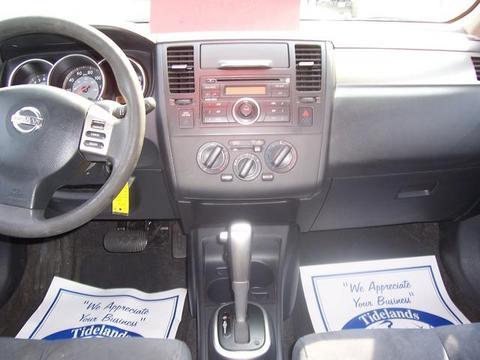 Nissan Versa 2008 photo 1