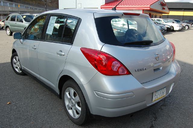 Nissan Versa 2008 photo 1
